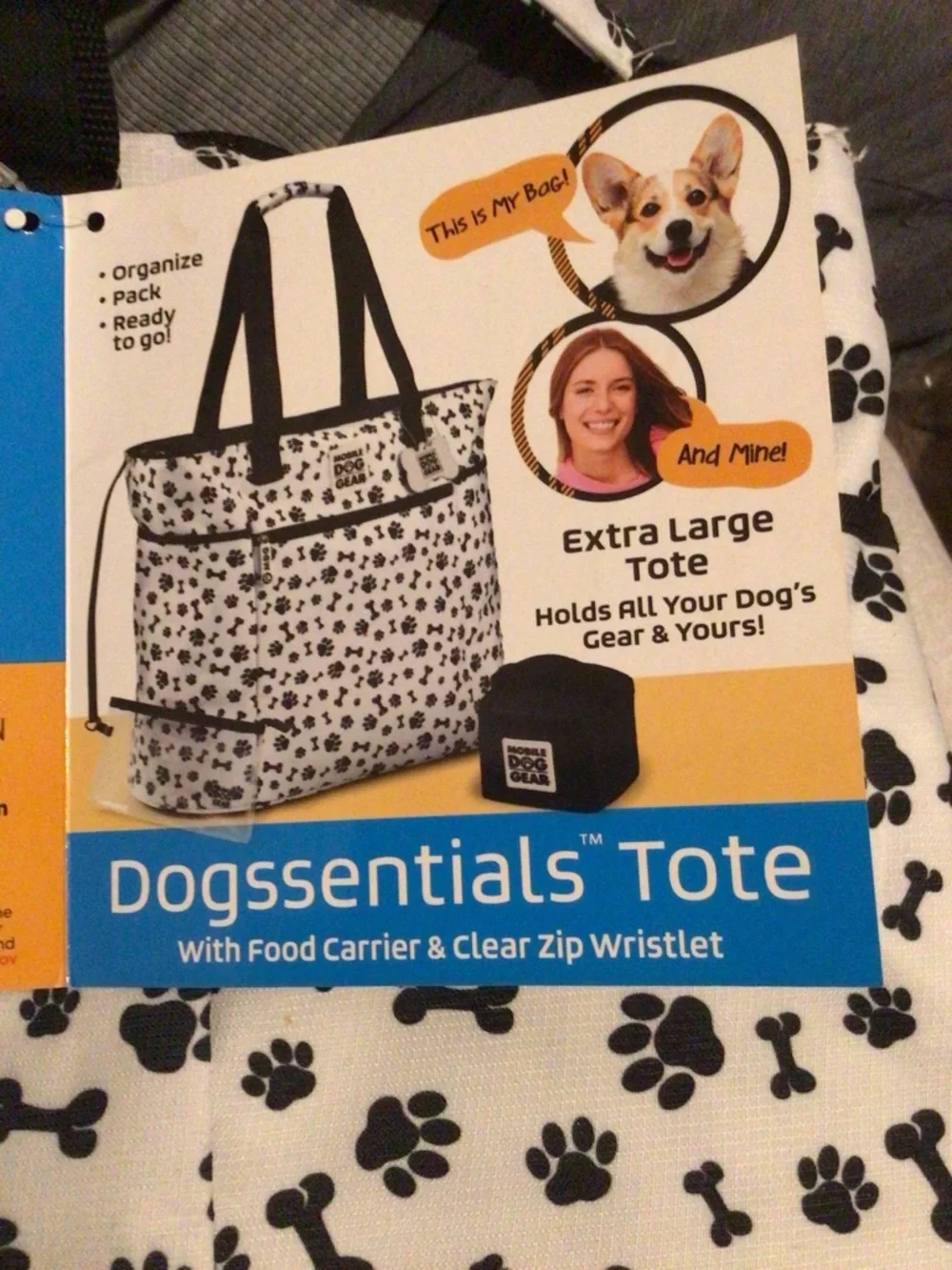 Mobile Dog Gear Travelware Dogssentials Tote Food Carrier & Clear Zip Wristlet